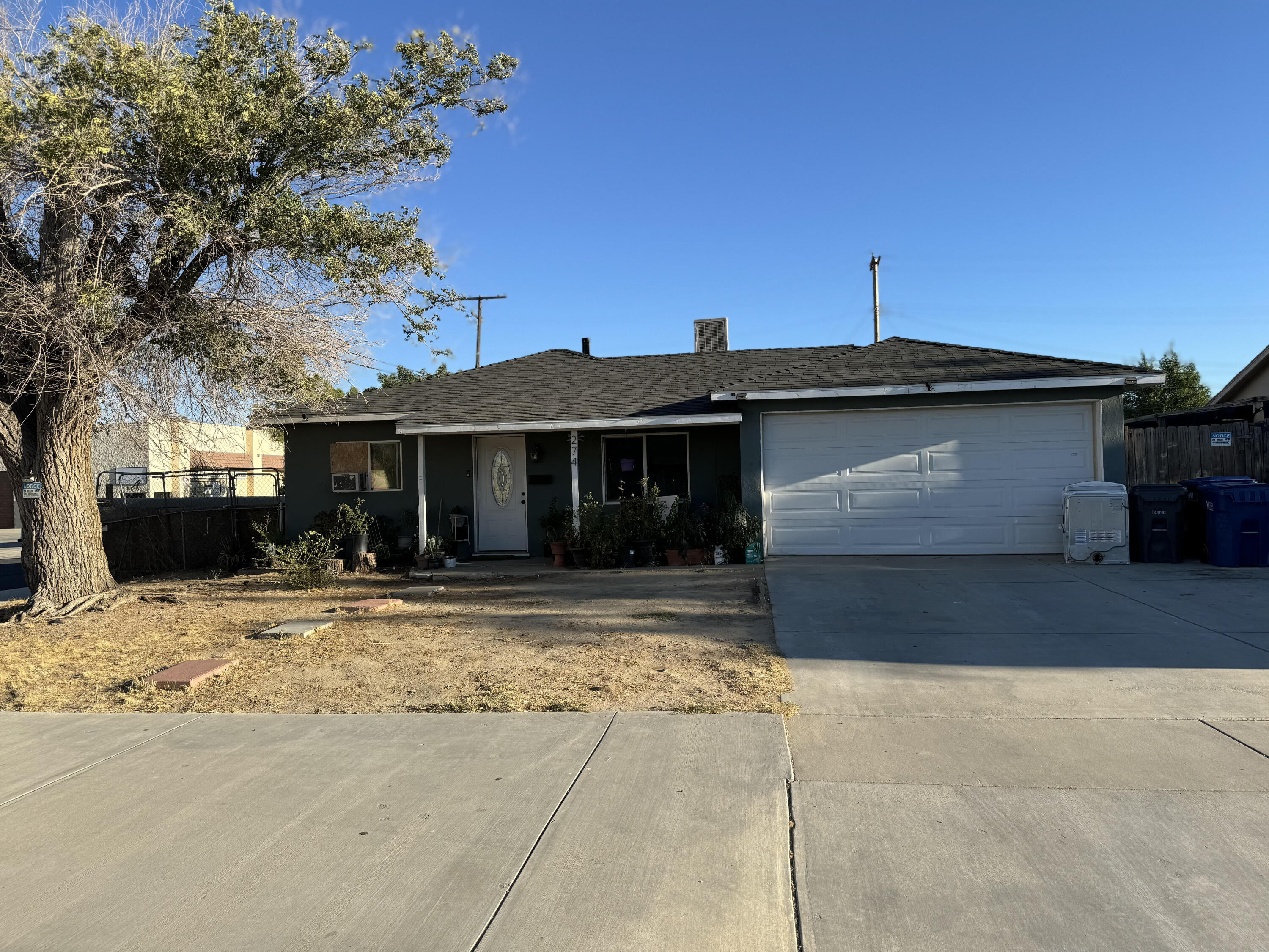 274 Ave P-4, Palmdale, CA 93550