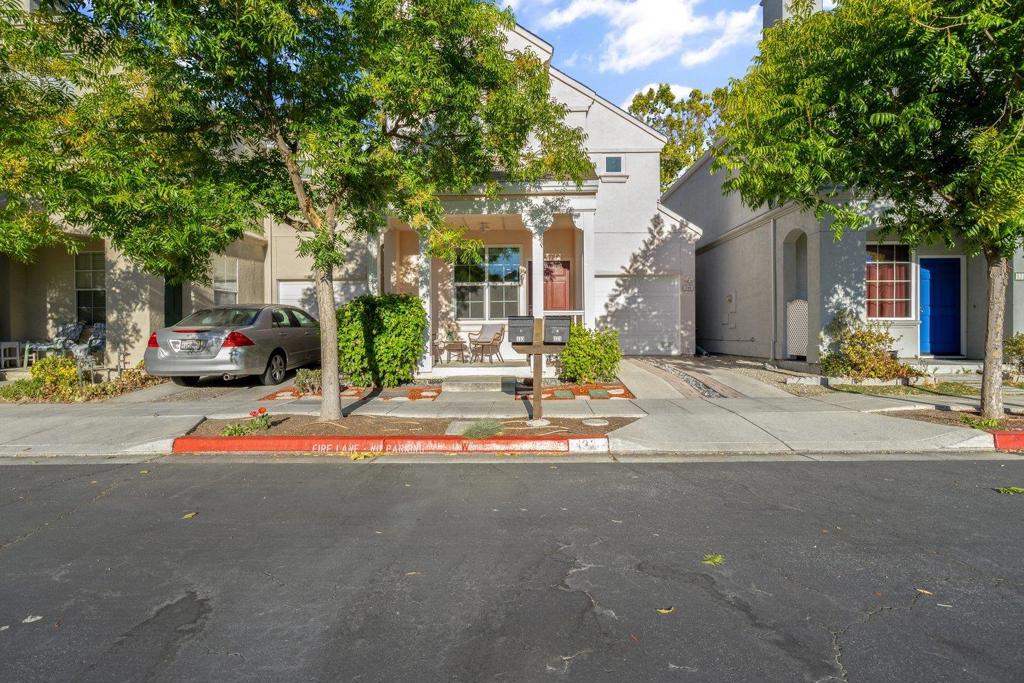 133 Concord Circle, Mountain View, CA 94040