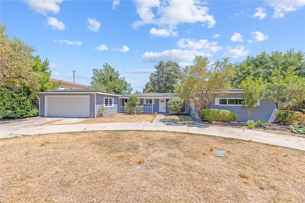 8644 Comanche Avenue, Winnetka, CA 91306