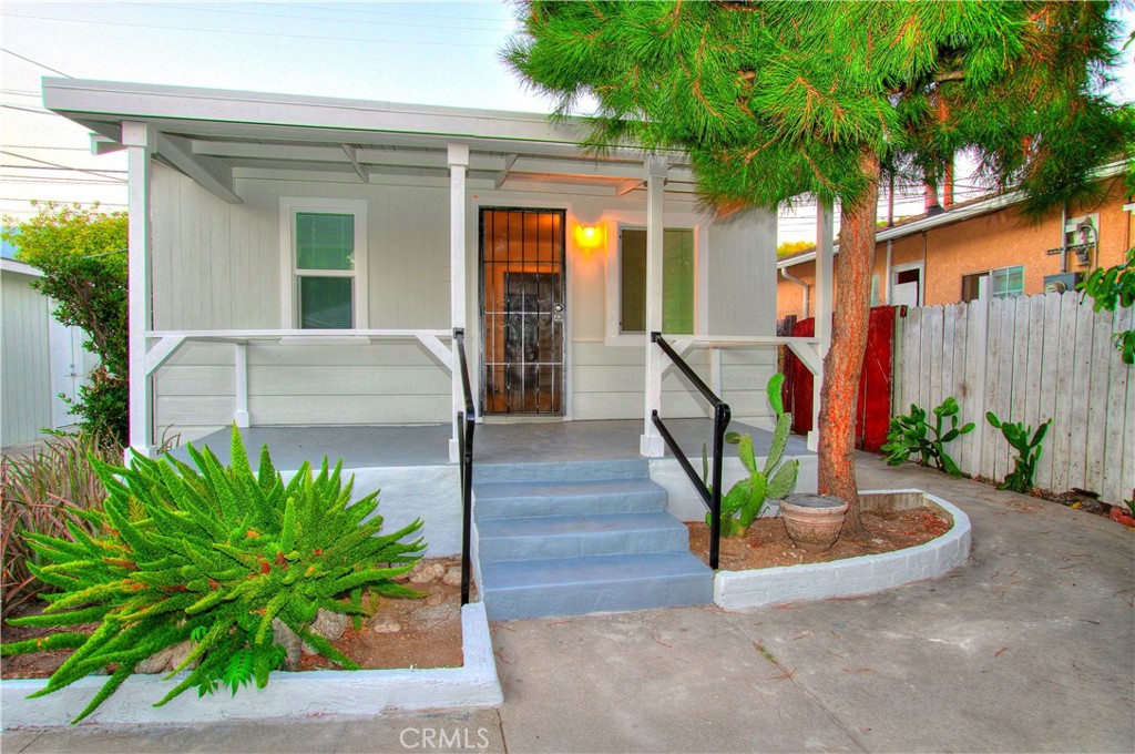 231 1/2 W Olive Avenue, Monrovia, CA 91016