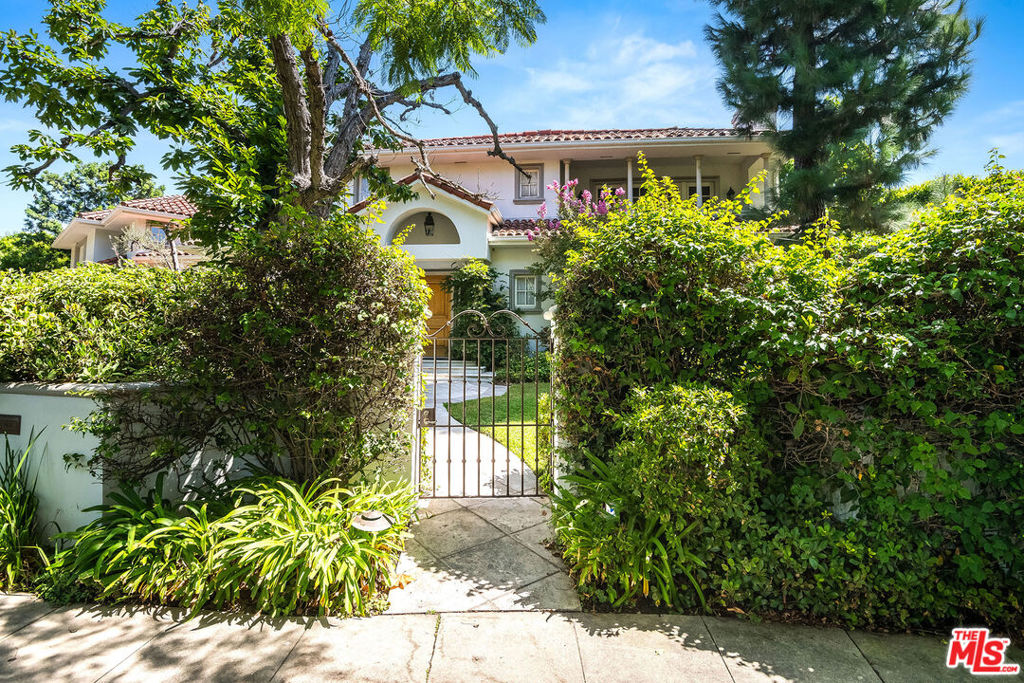 9935 Toluca Lake Avenue, Toluca Lake, CA 91602