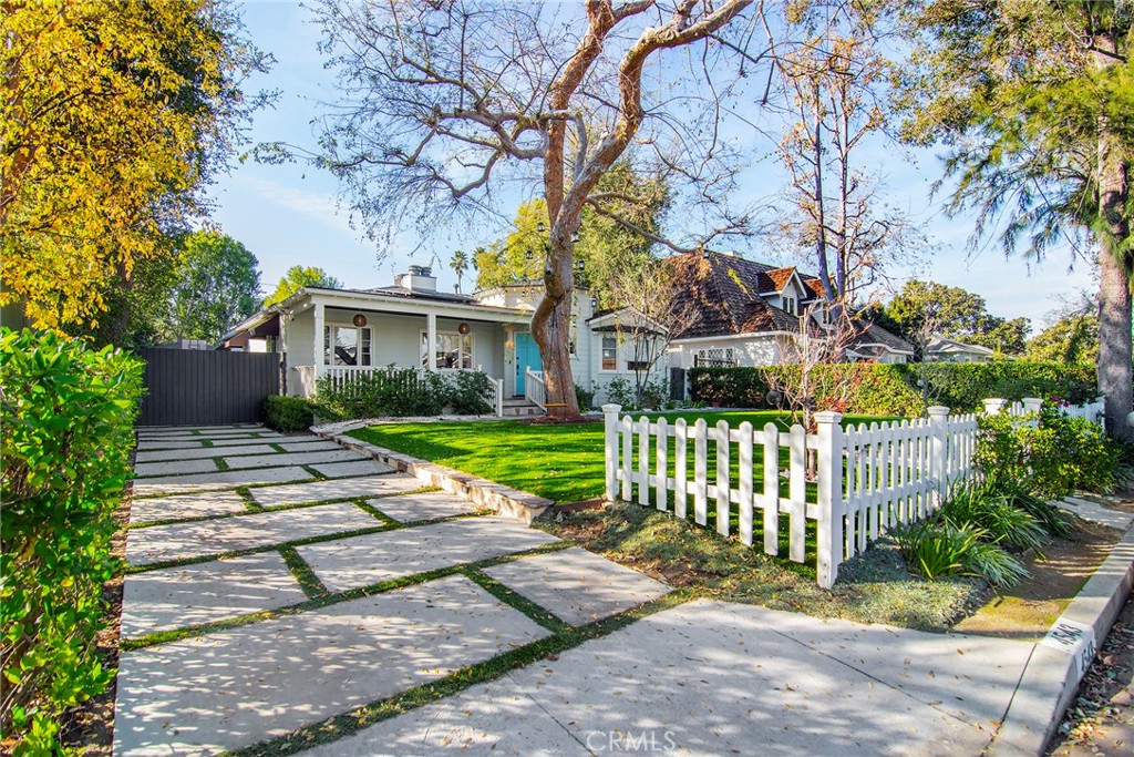 4543 Ethel Avenue, Studio City, CA 91604