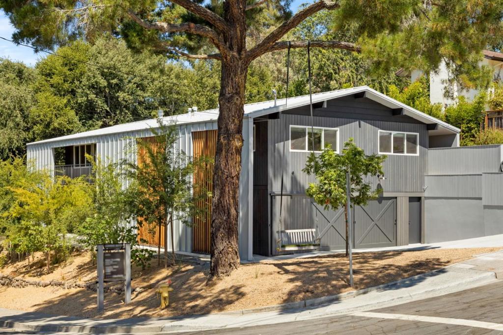 470 La Mesa Drive, Portola Valley, CA 94028