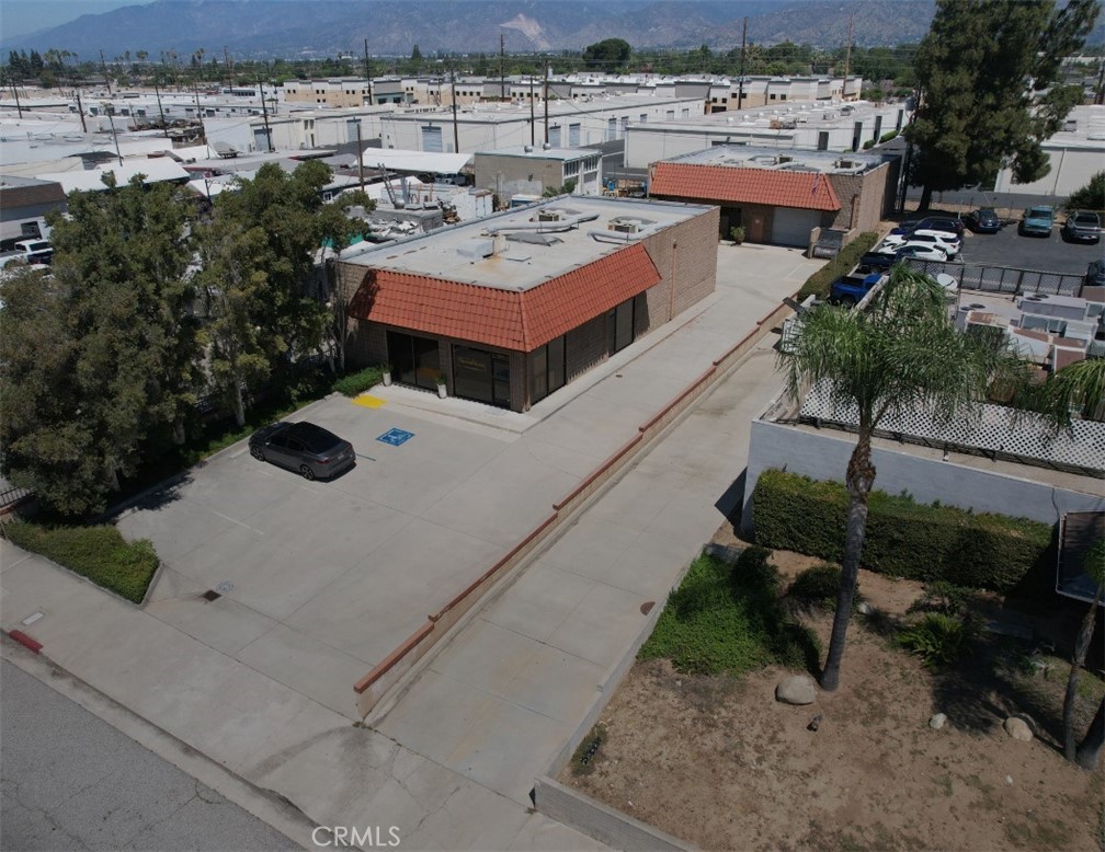 841 E San Bernardino Road | Similar Property Thumbnail