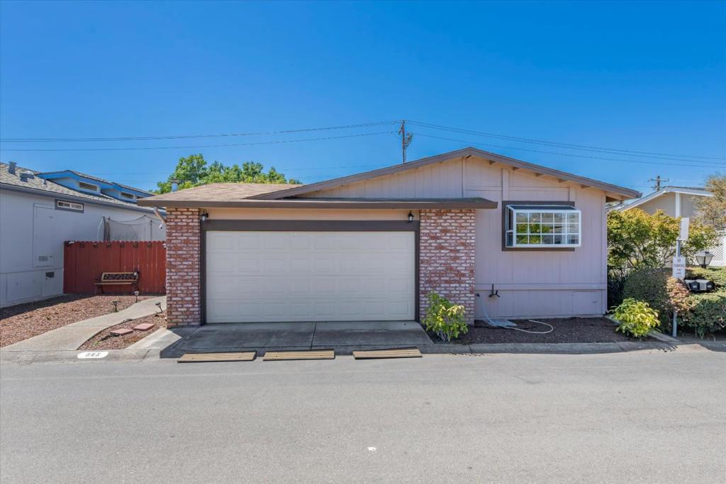 1225 Vienna Drive, Sunnyvale, CA 94089