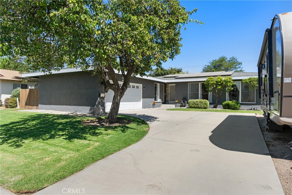 609 E Evergreen Avenue, Santa Maria, CA 93454