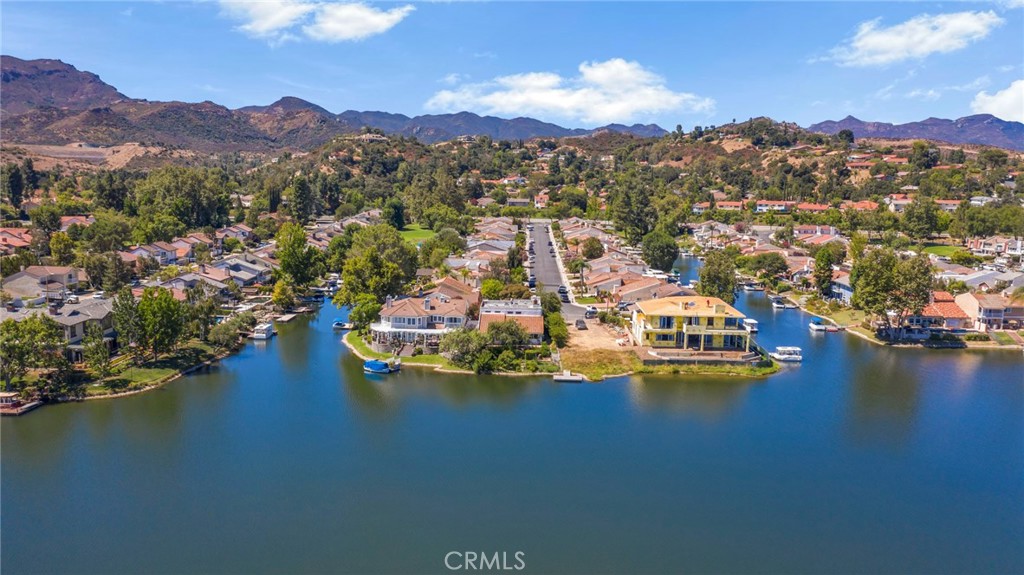 2430 Leeward Circle, Westlake Village, CA 91361