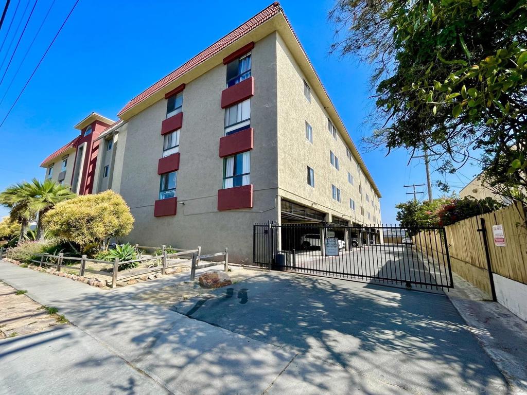 3535 Monroe Ave , #14, San Diego, CA 92116