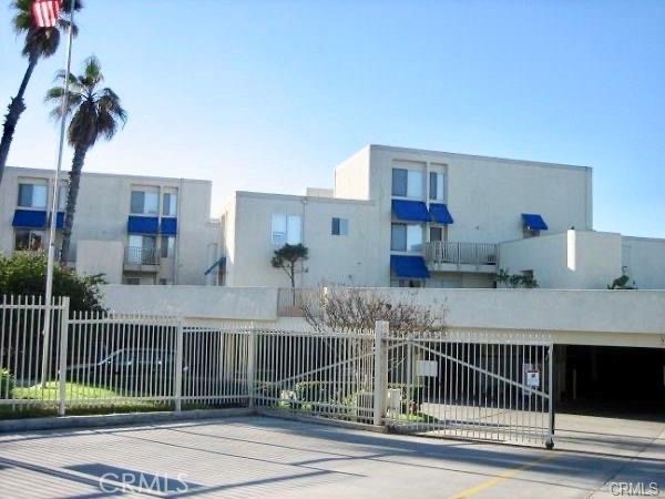 711 Pacific Coast , #410, Huntington Beach, CA 92648