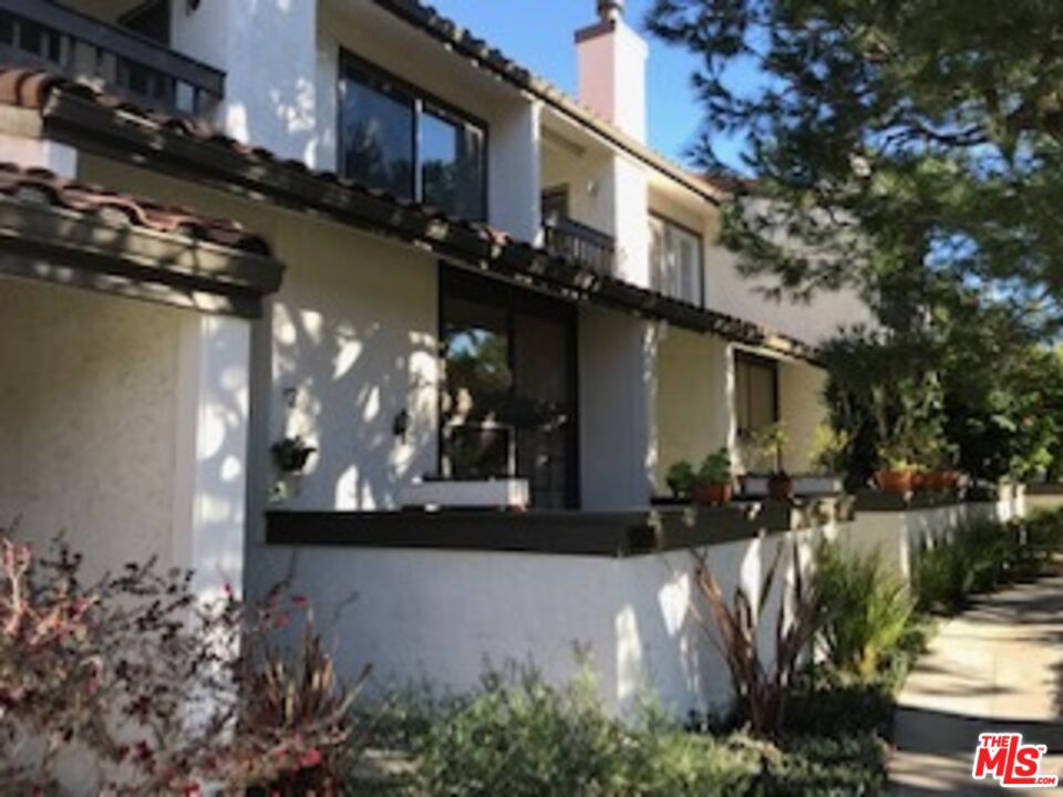 1656 Palisades Drive, Pacific Palisades, CA 90272