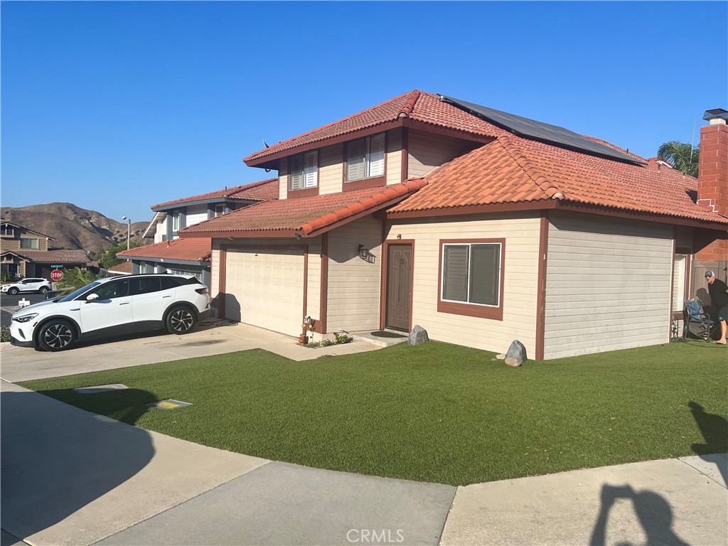 11558 Merry Hill Drive, Corona, CA 92878