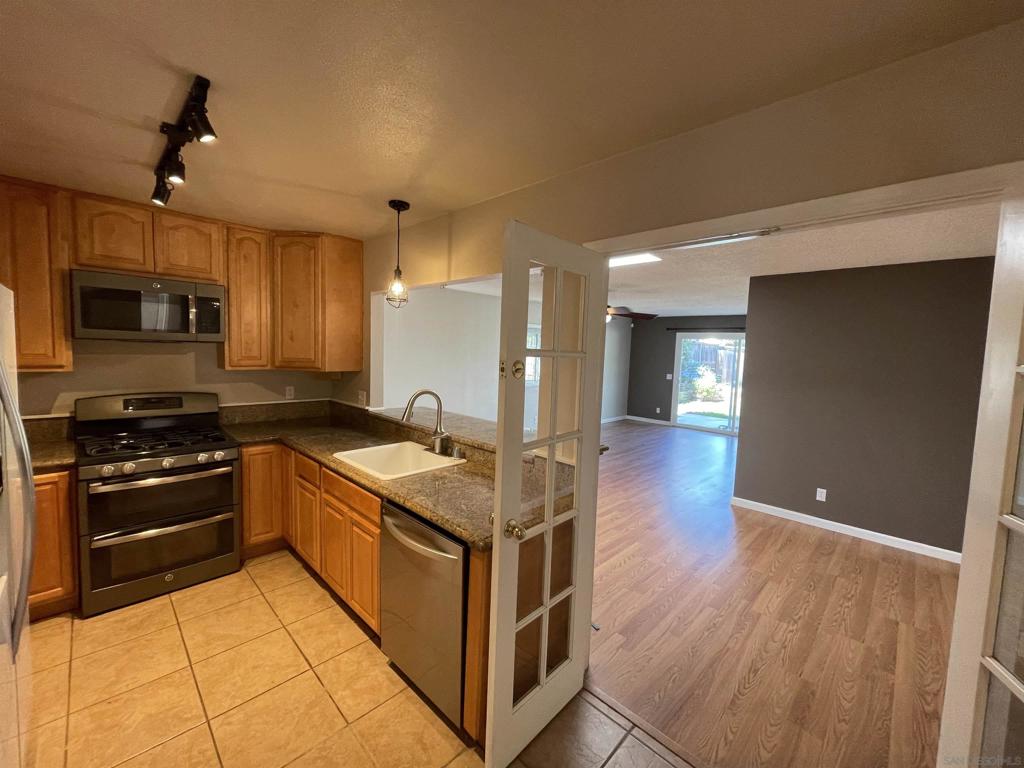 362 Via Los Arcos, San Marcos, CA 92069