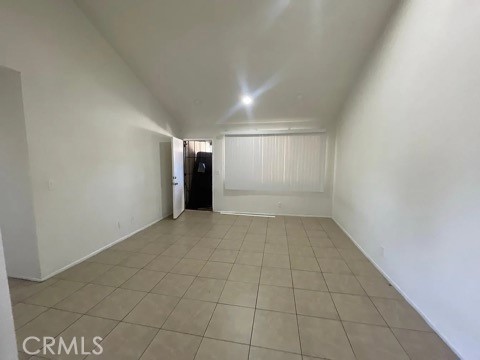 1025 W Central Avenue, Santa Ana, CA 92707