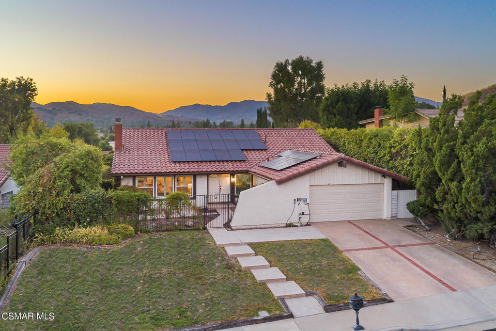 28909 Hollowbrook Avenue, Agoura Hills, CA 91301