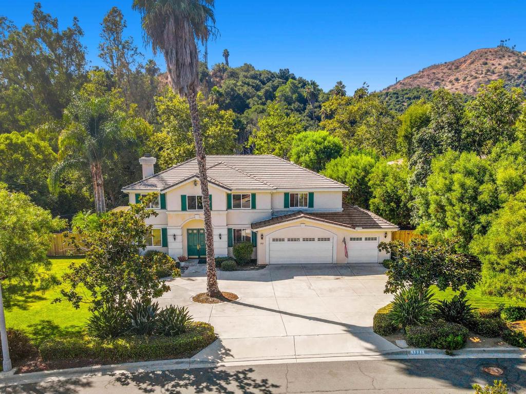 1521 Glasgow Ln, Escondido, CA 92027