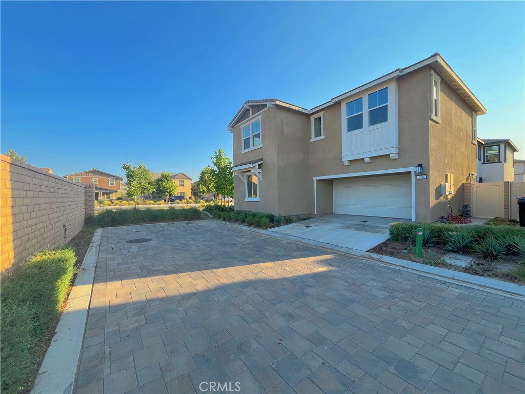 2990 S Halton Paseo, Ontario, CA 91761