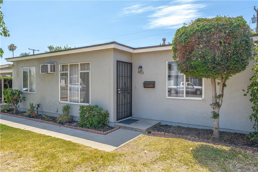 4433 N Eastbury Avenue, Covina, CA 91722