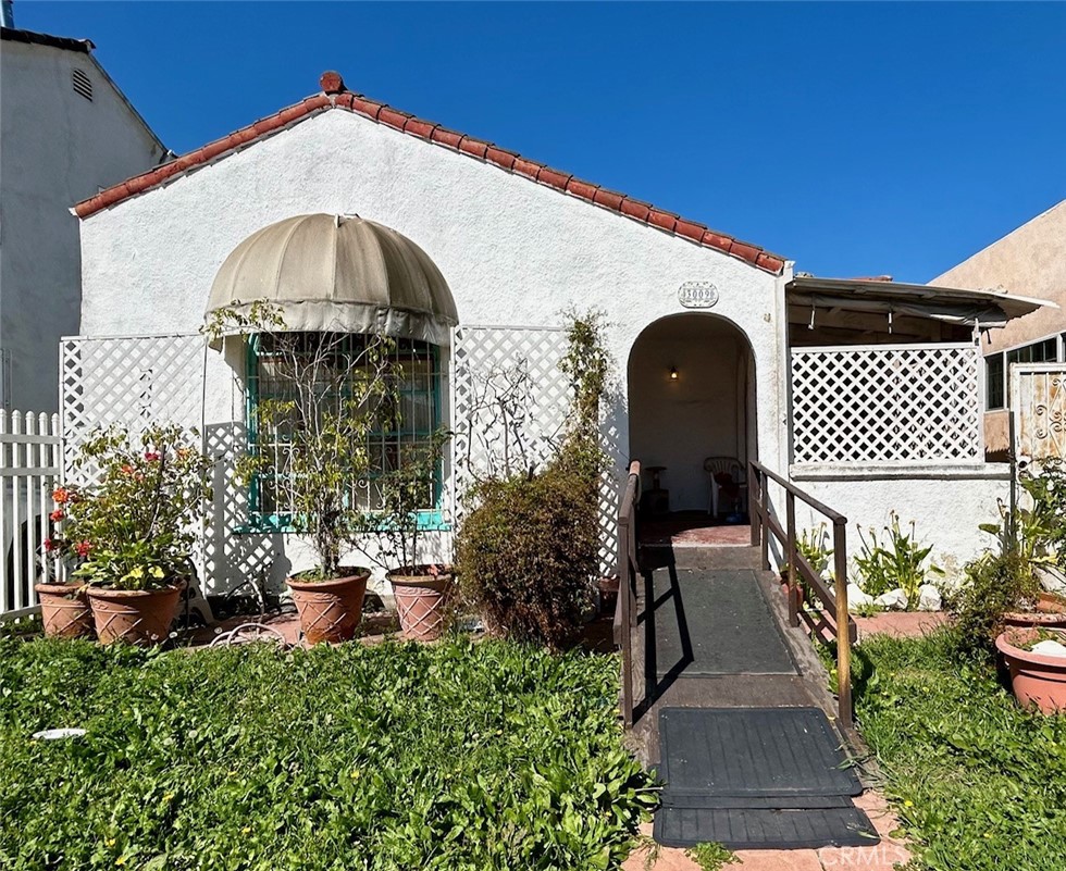 3009 S Norton Avenue, Los Angeles, CA 90018