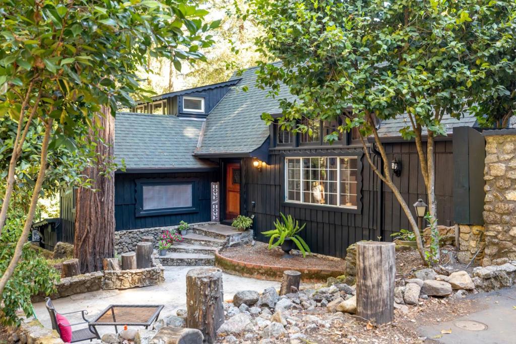 125 Ebony Way, Boulder Creek, CA 95006