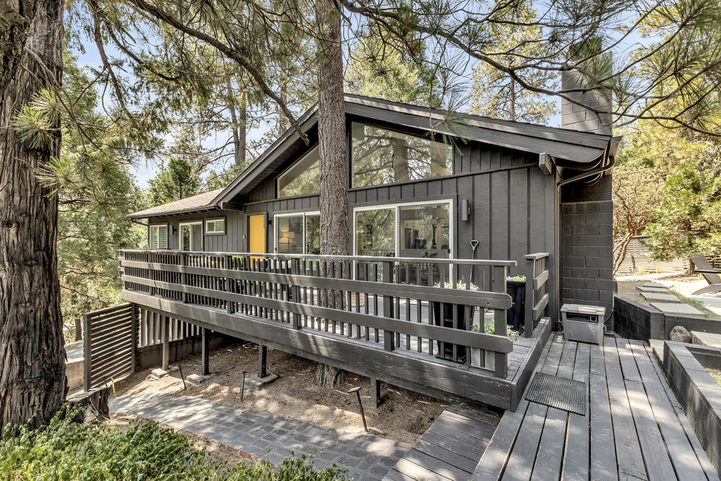 25651 Cedar Glen Drive, Idyllwild, CA 92549