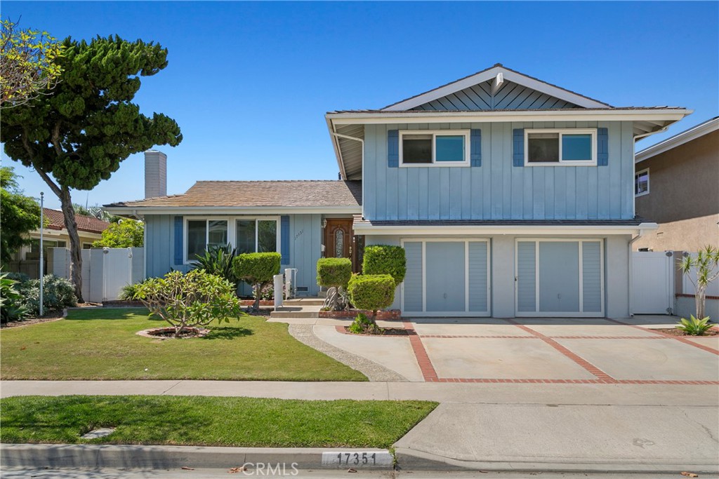 17351 Breda Lane, Huntington Beach, CA 92649