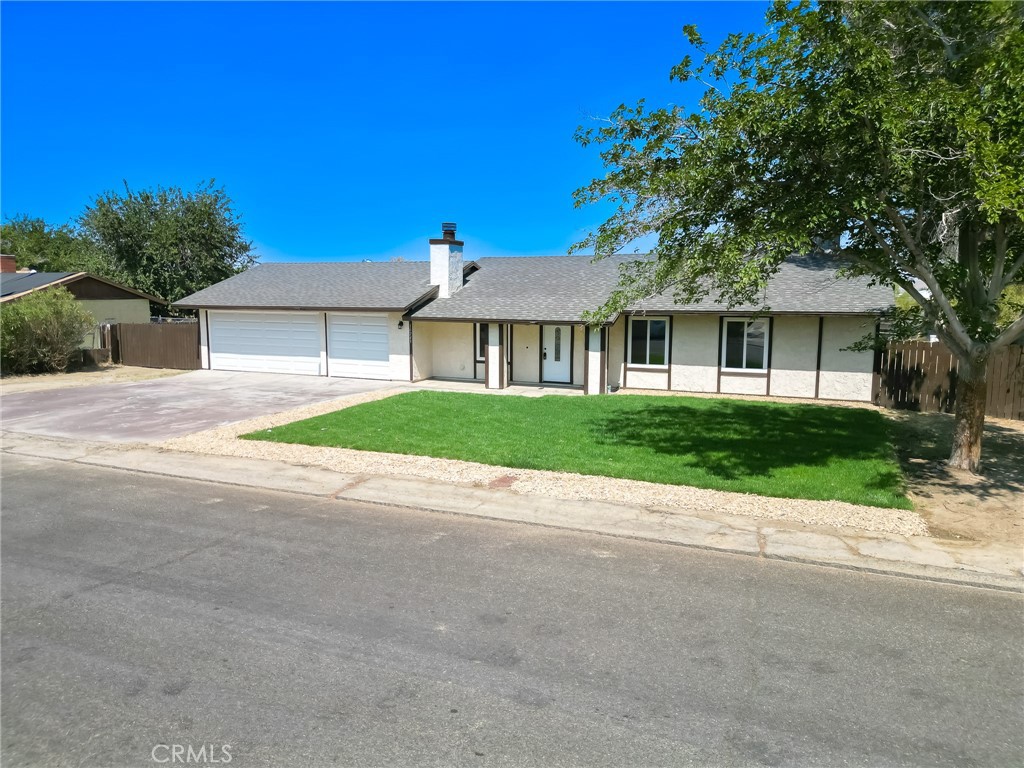 16243 Valeport Avenue, Lancaster, CA 93535