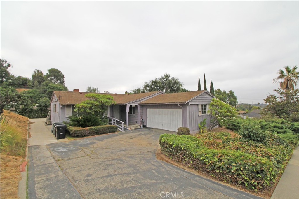 1360 S Lincoln Avenue, Monterey Park, CA 91755