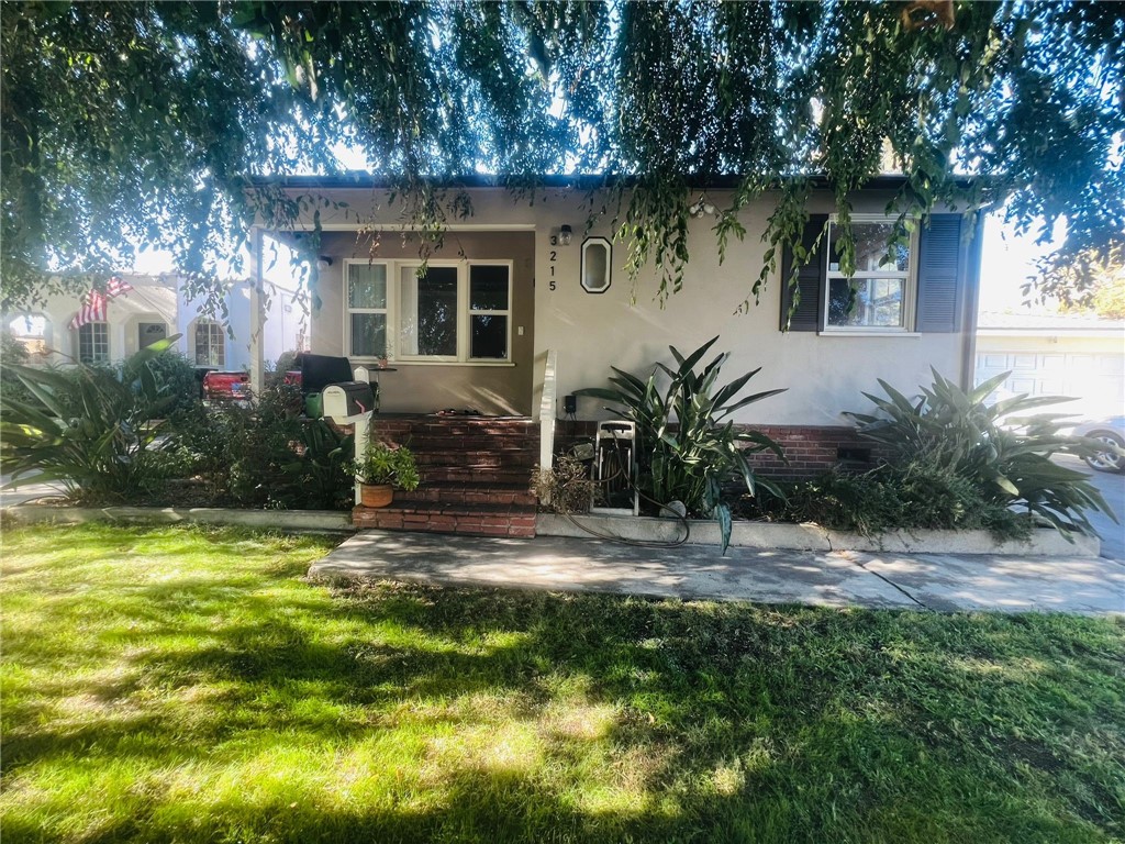 3215 Prospect Avenue, La Crescenta, CA 91214