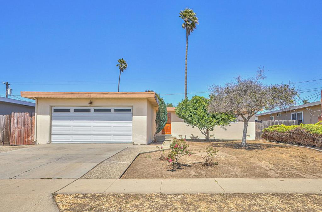 218 Navajo Drive, Salinas, CA 93906