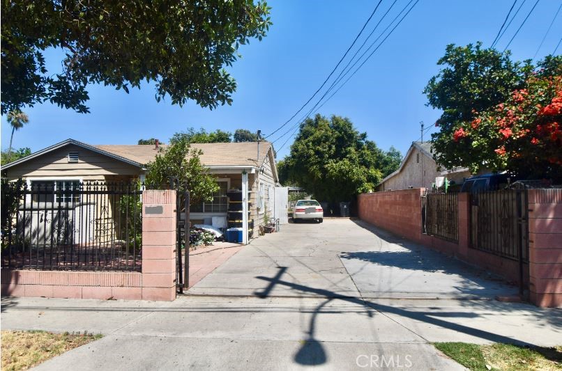 721 N Gunther Street, Santa Ana, CA 92703