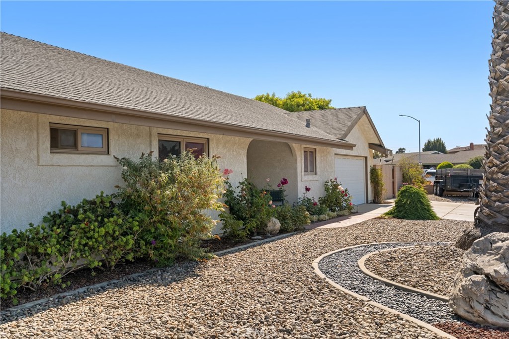 1303 Ruby Court, Santa Maria, CA 93454