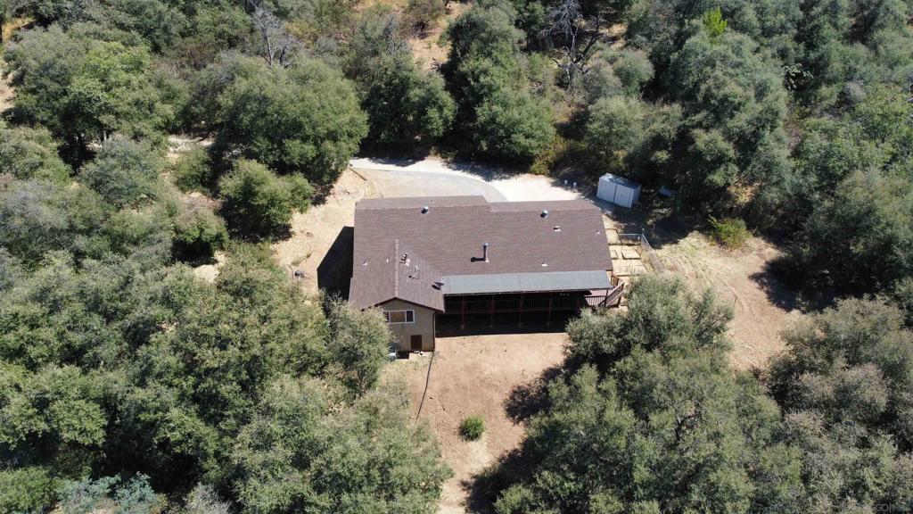 2860 Oakhill Ln, Santa Ysabel, CA 92036