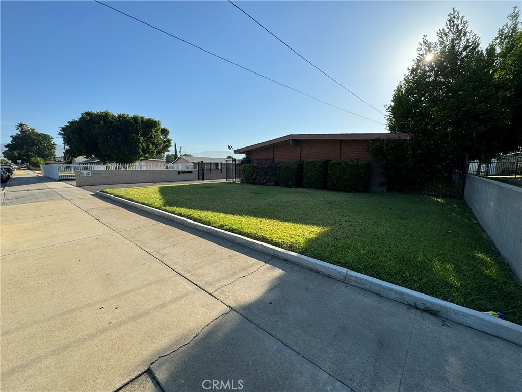 1401 N Willow Avenue, Rialto, CA 92376