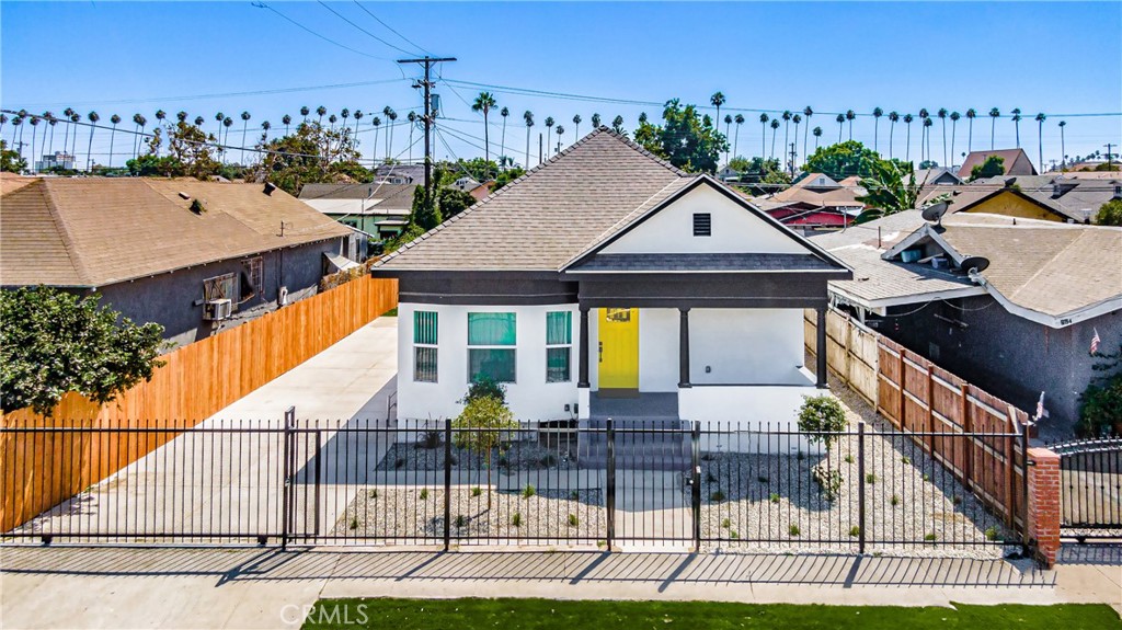 702 E 41St Place, Los Angeles, CA 90011