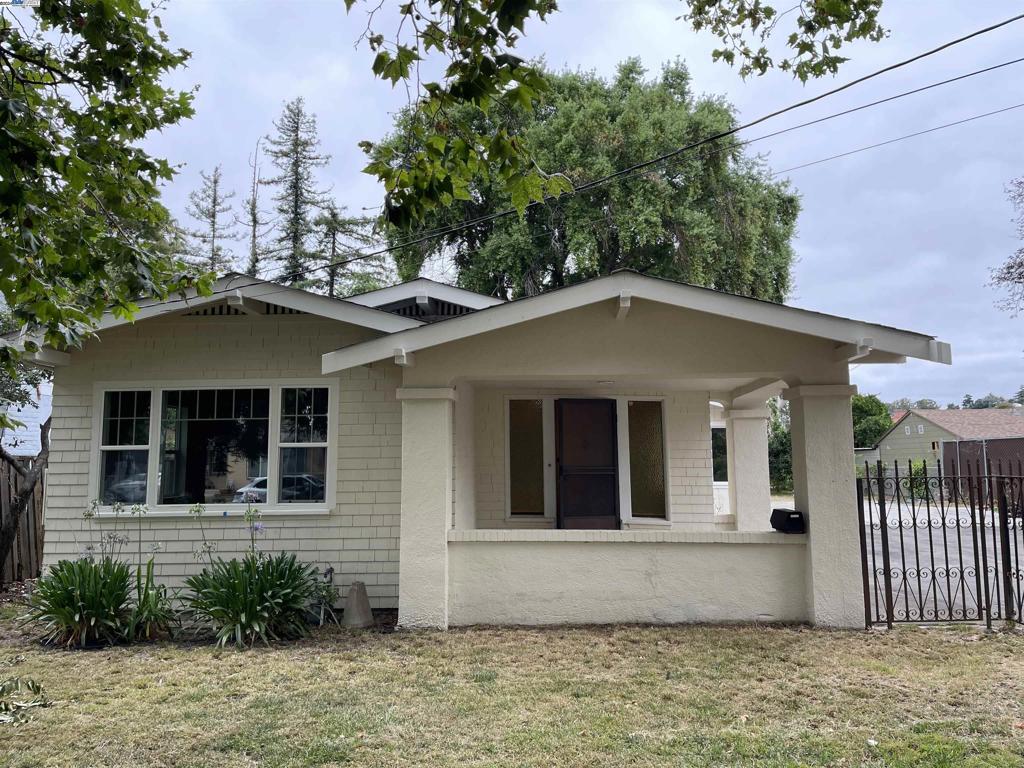 838 Cherry Way, Hayward, CA 94541