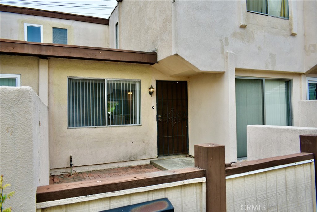 16710 Orange Avenue, #J53, Paramount, CA 90723