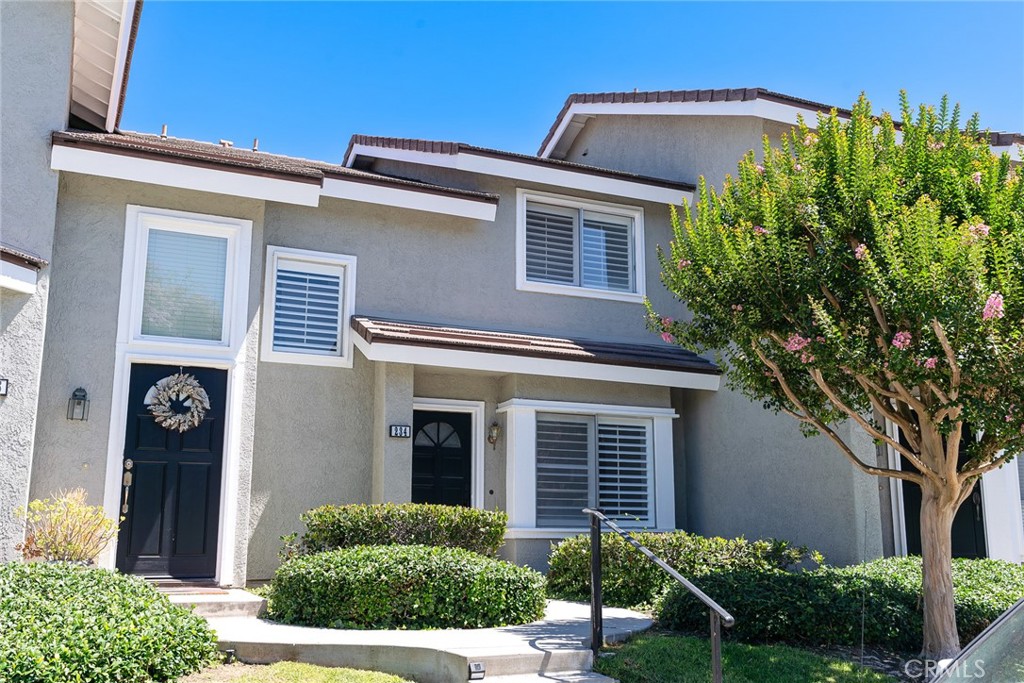 234 Greenmoor , #104, Irvine, CA 92614