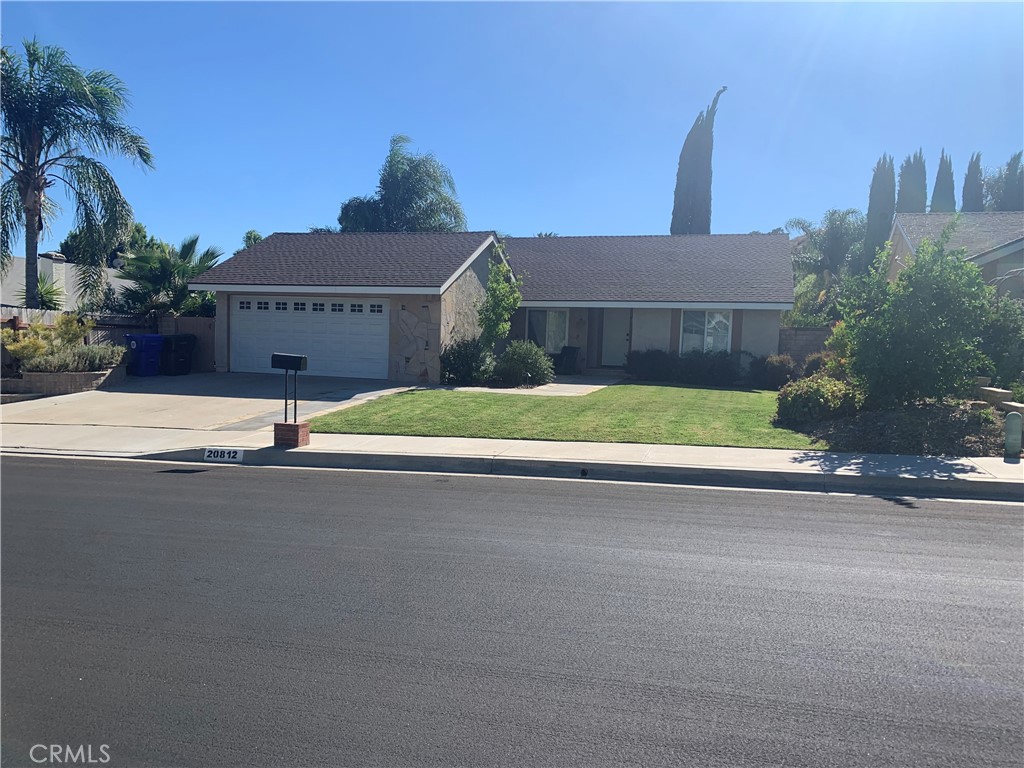 20812 Benz Road, Saugus, CA 91350