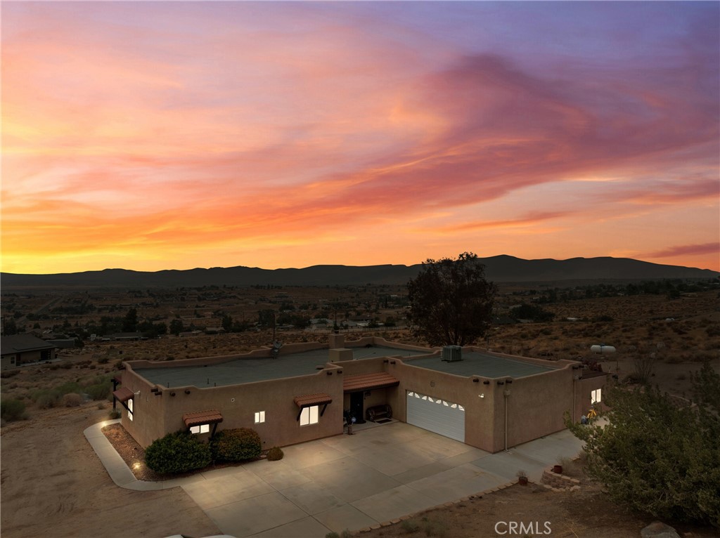 22550 Mountain View Road, Apple Valley, CA 92308