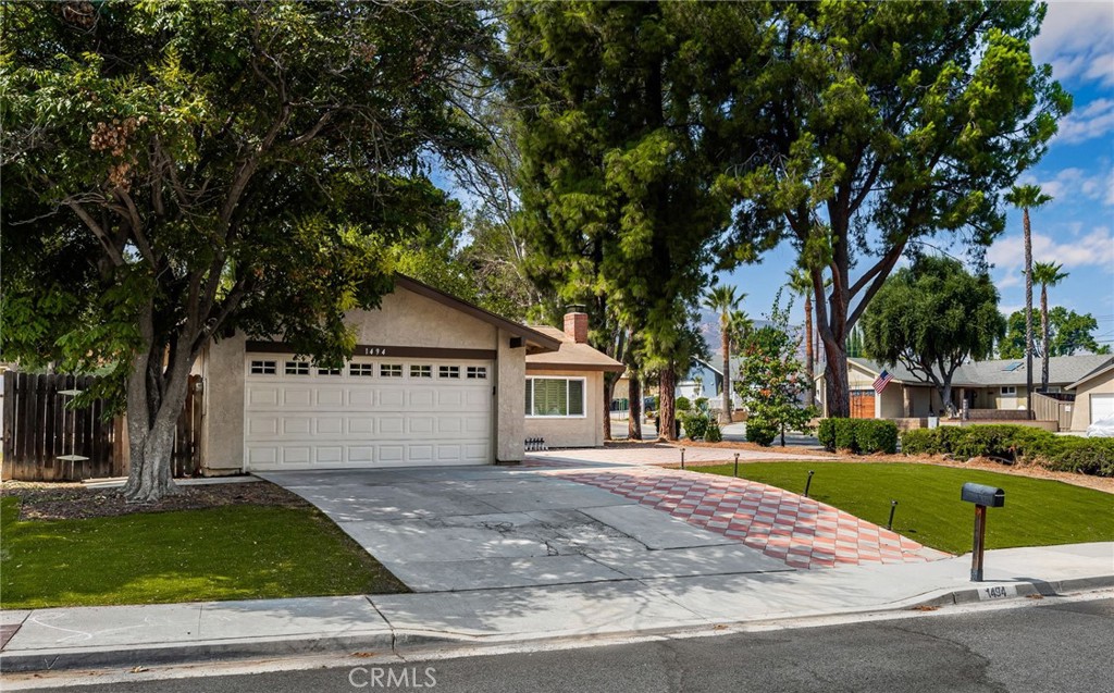 1494 Baird St, Corona, CA 92882