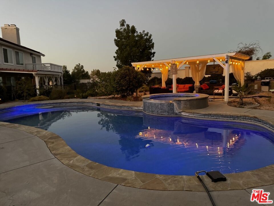 5712 Las Brisas Terrace | Similar Property Thumbnail