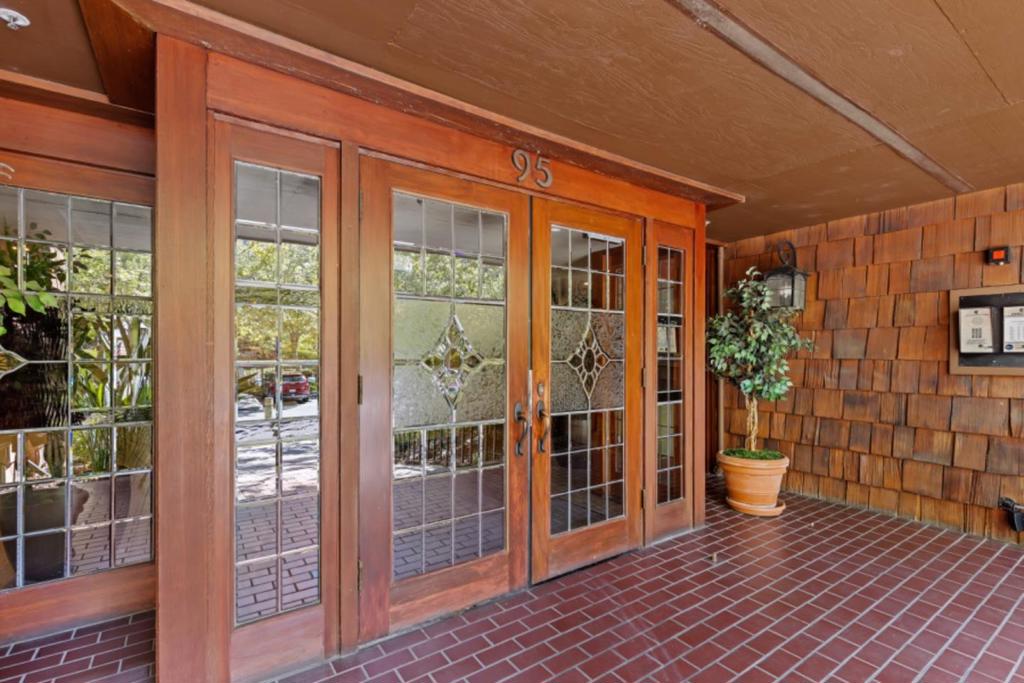 95 Church Street, #2102, Los Gatos, CA 95030