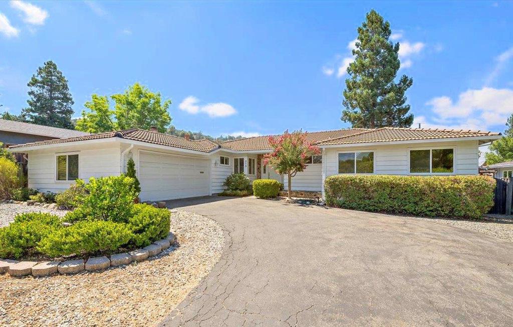 219 Belgatos Road, Los Gatos, CA 95032