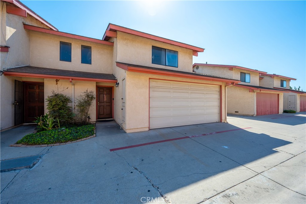 645 E Newlove Drive, #C, Santa Maria, CA 93454