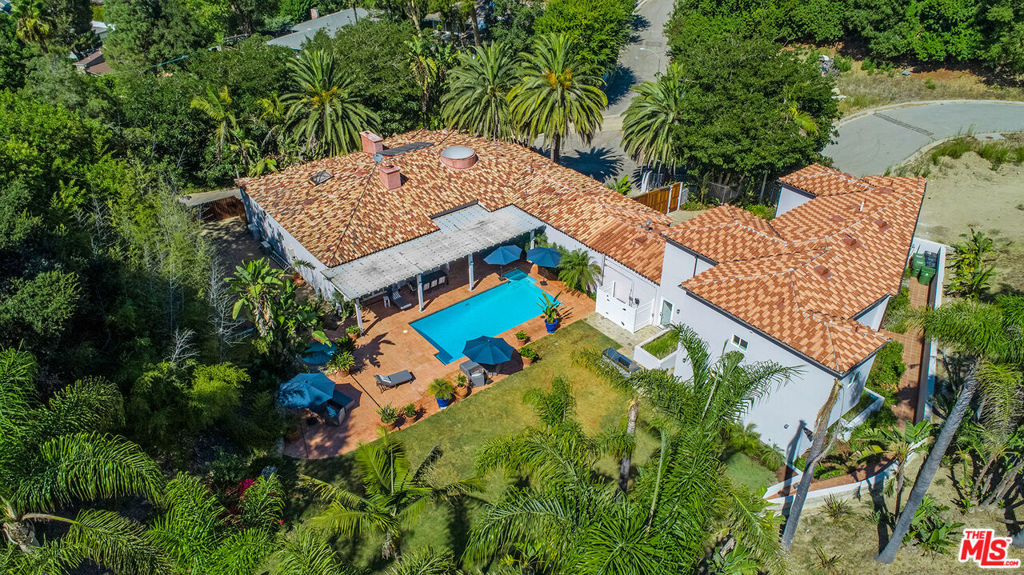 9696 Antelope Road, Beverly Hills, CA 90210