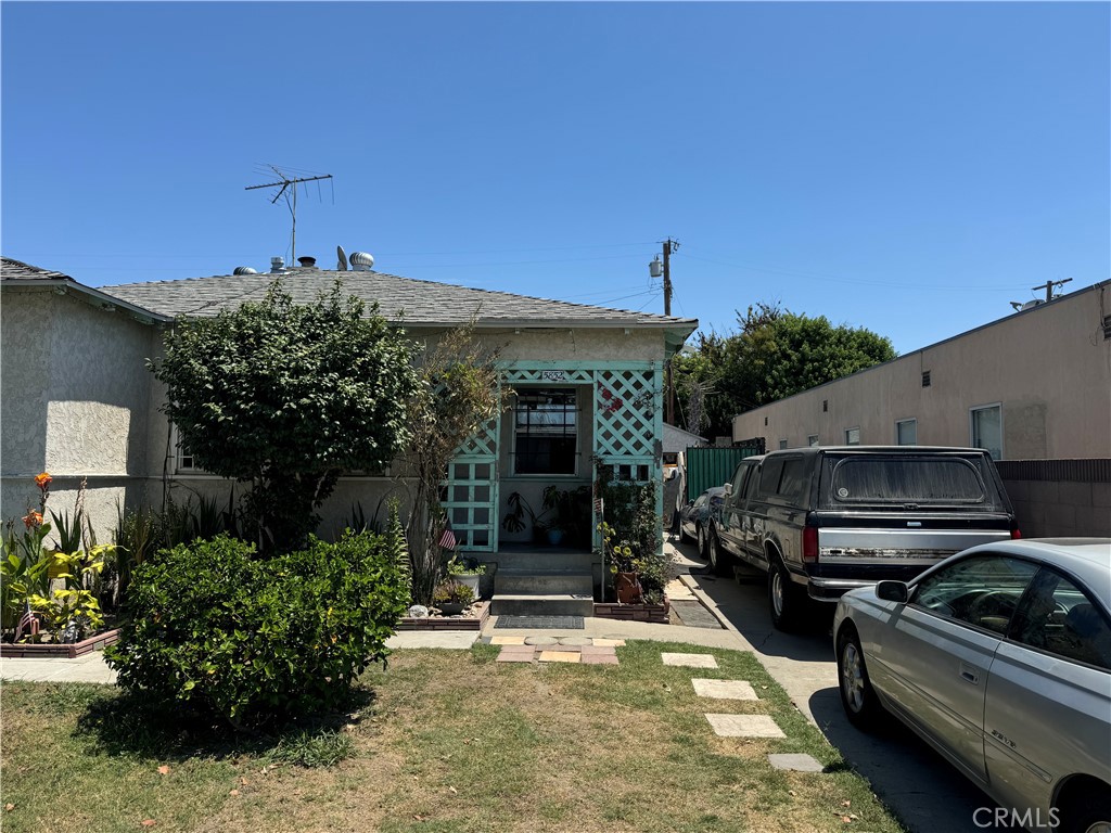 5852 Adenmoor Avenue, Lakewood, CA 90713