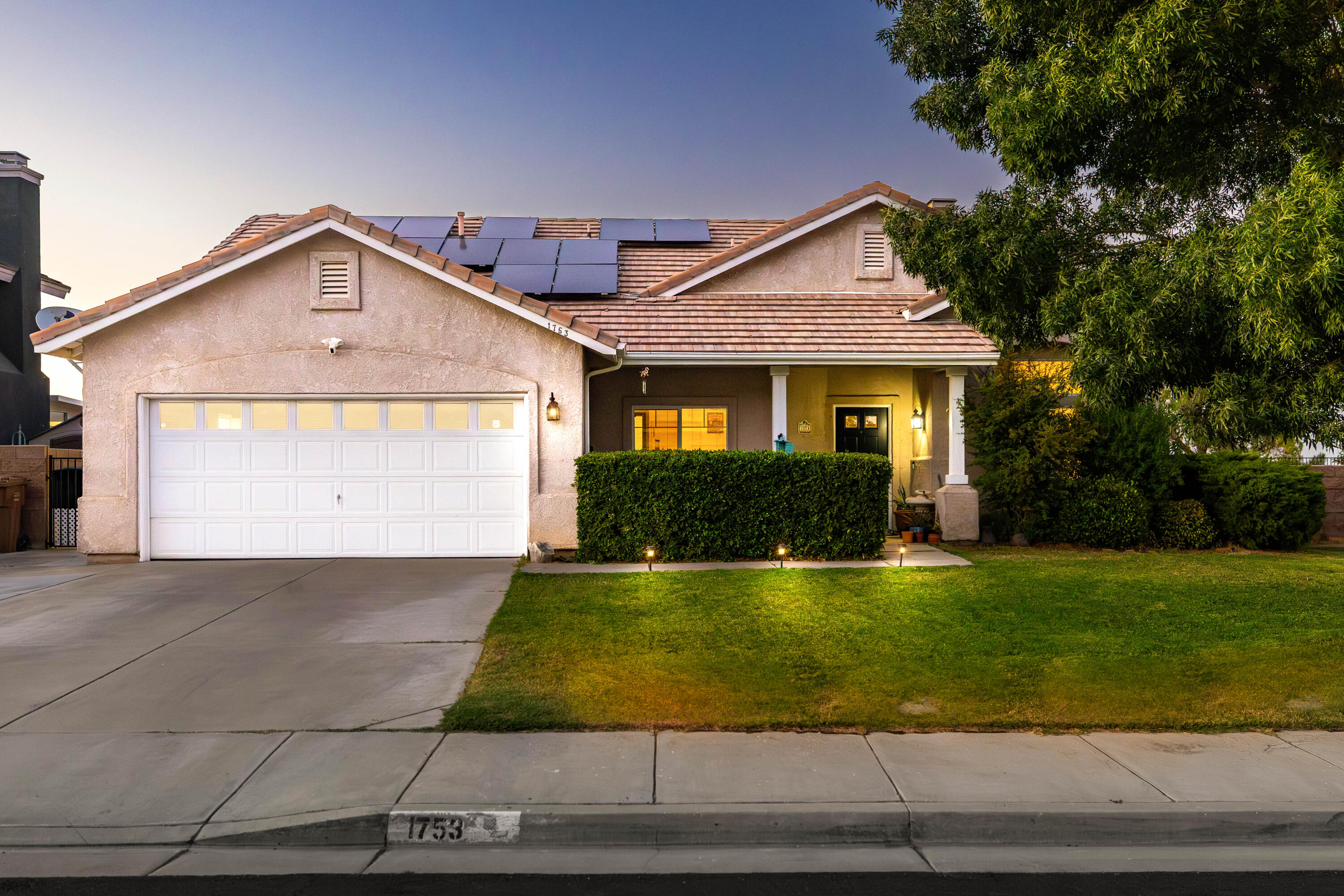 1753 Autumnmist Drive, Palmdale, CA 93551