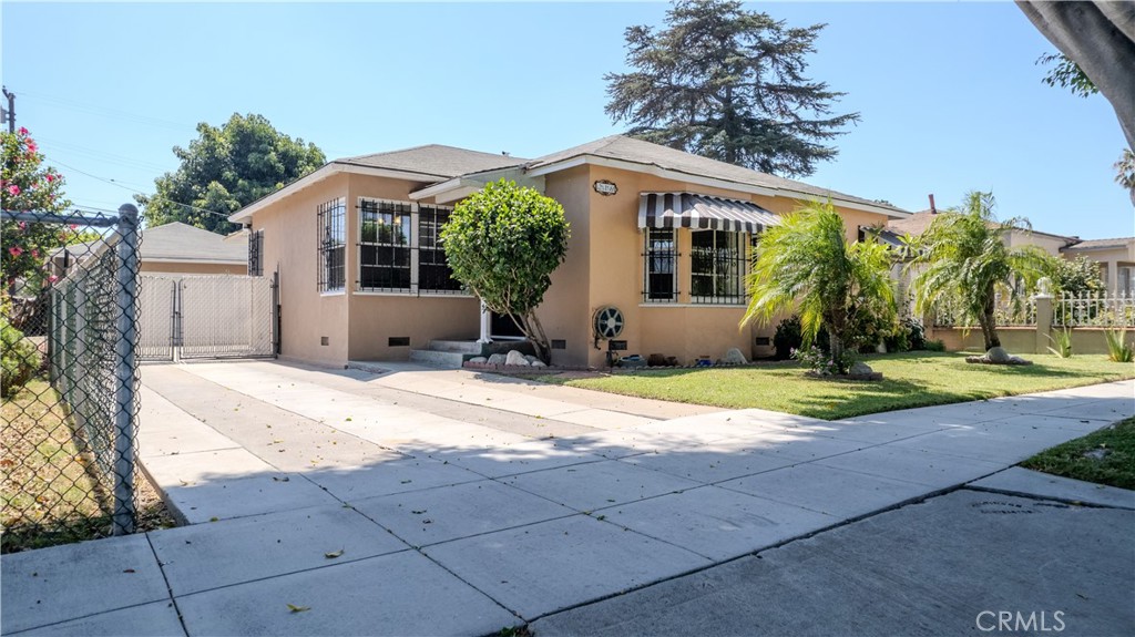 216 W 67Th Way, Long Beach, CA 90805