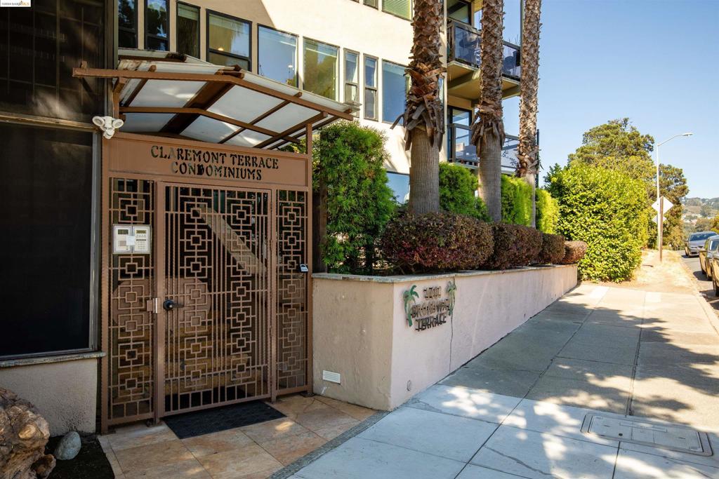 5400 Broadway Ter , #202, Oakland, CA 94618