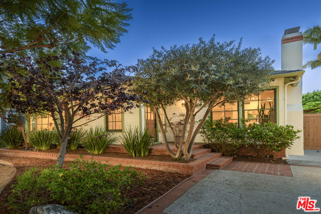 2429 26Th Street, Santa Monica, CA 90405